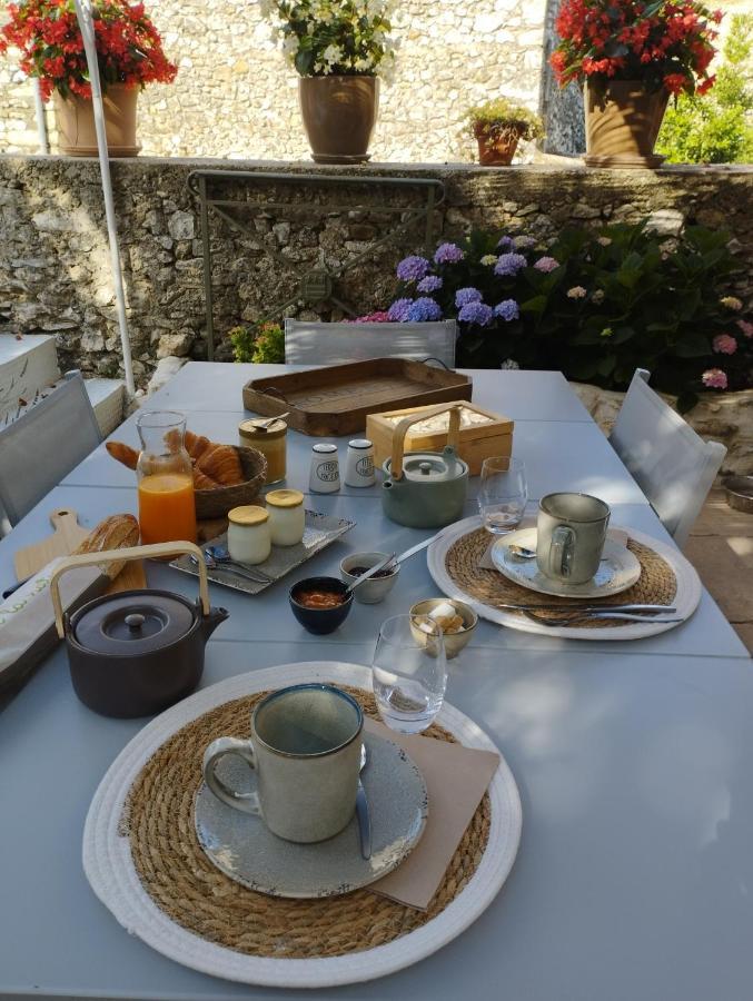 Chez Les Filles Bed and Breakfast Dions Εξωτερικό φωτογραφία