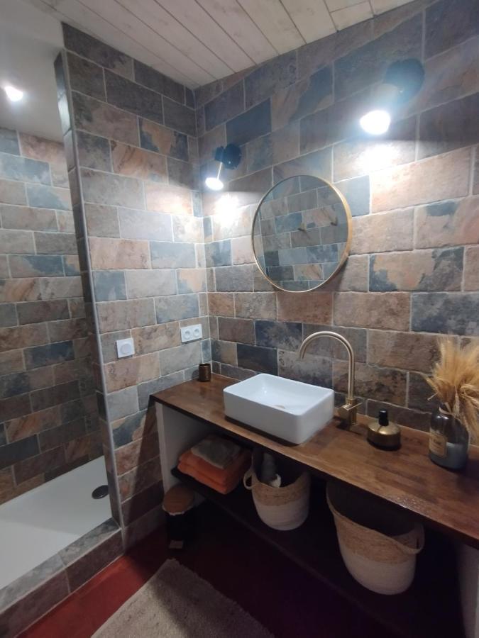 Chez Les Filles Bed and Breakfast Dions Εξωτερικό φωτογραφία