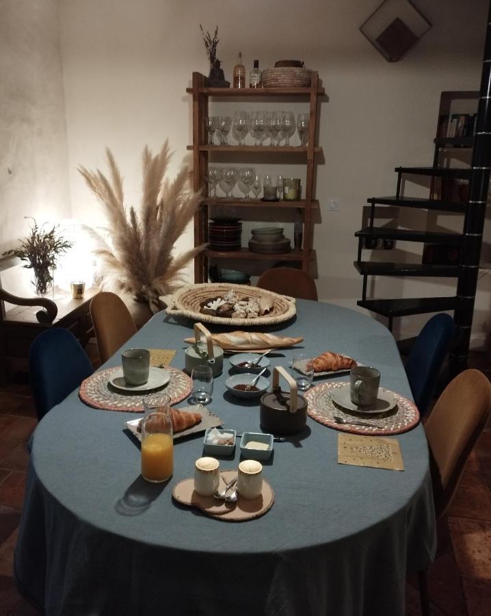 Chez Les Filles Bed and Breakfast Dions Εξωτερικό φωτογραφία